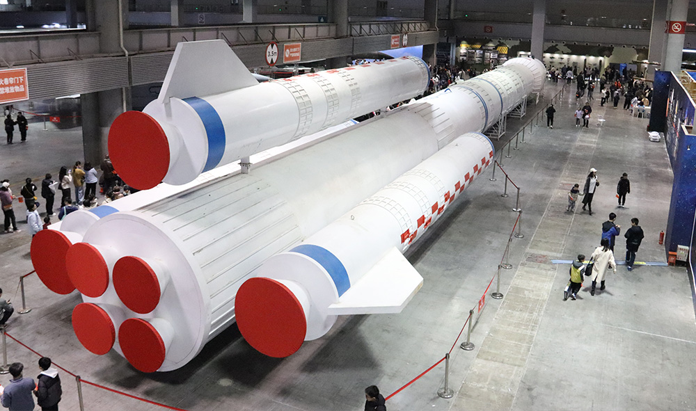 58米巨型火箭模型